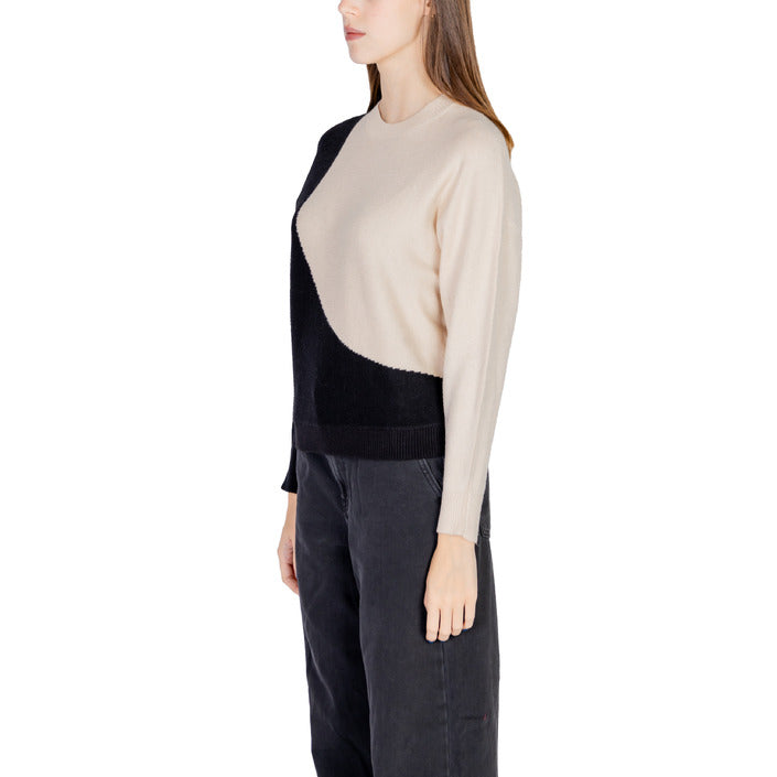 Jacqueline De Yong Maglia Donna