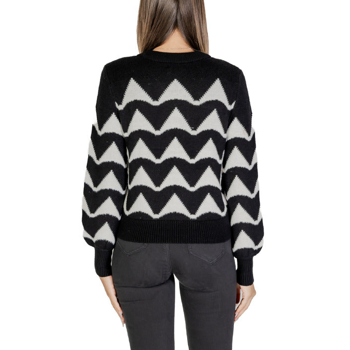 Jacqueline De Yong Maglia Donna